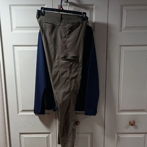 Men's Wrangler ATG Olive Pants 36x32